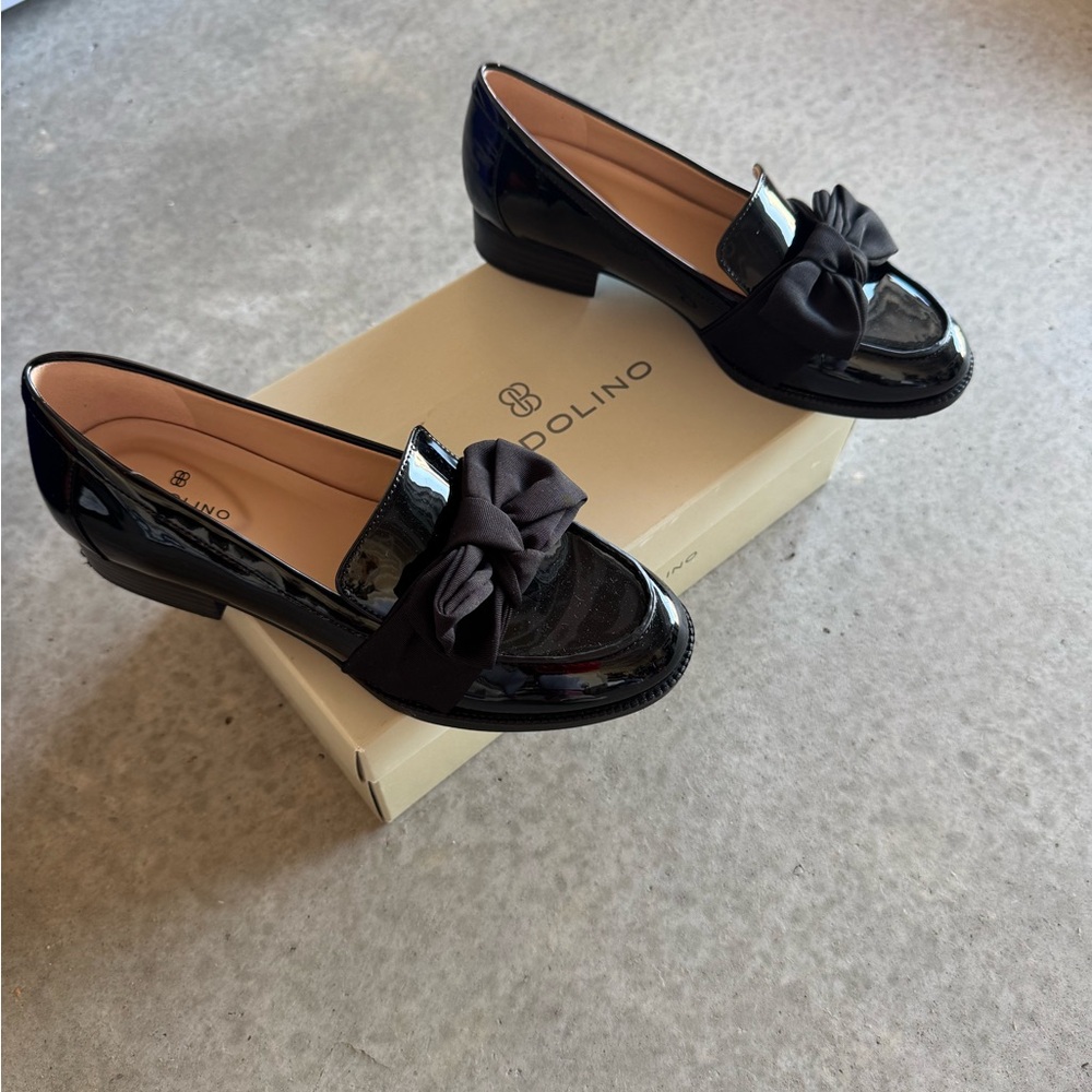 Bandolino Glossy Black Loafers with Bow